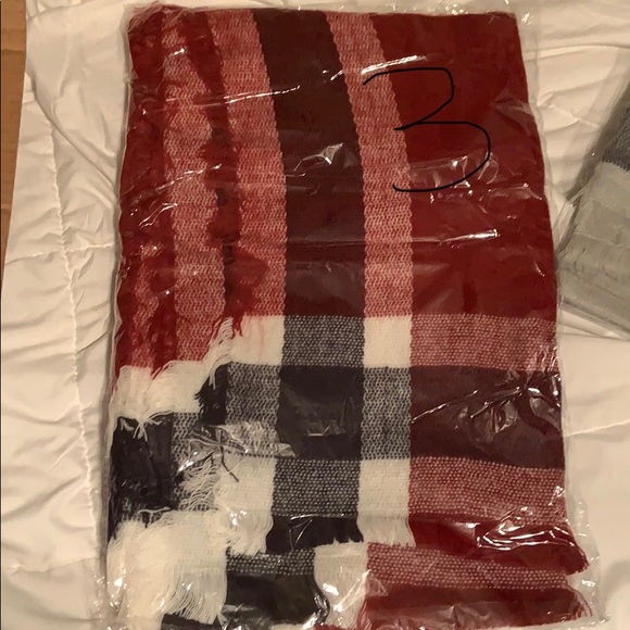 Plaid Scarf - Picture 5 of 5